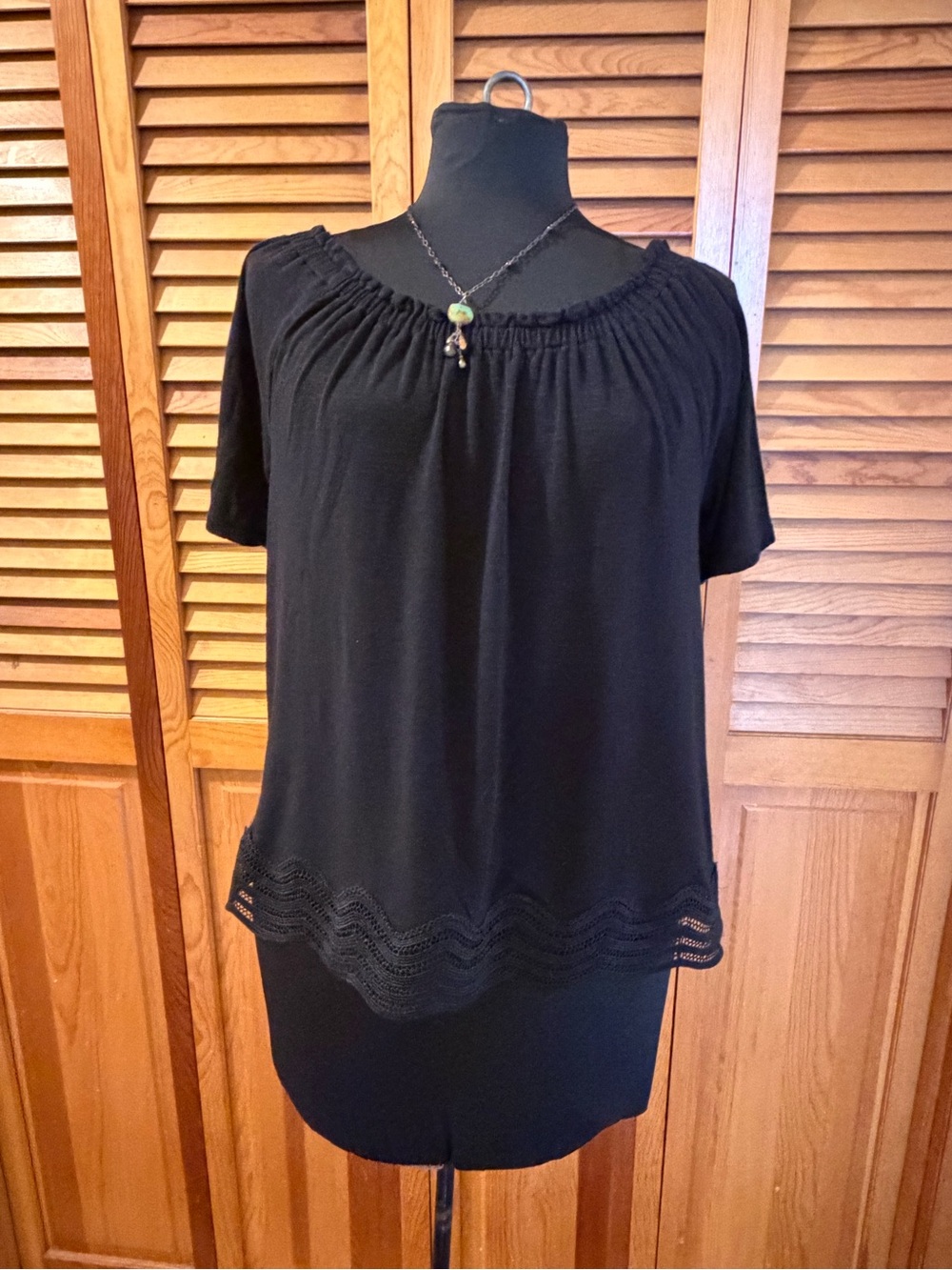 Ann Taylor Factory Top Black Eyelet Trim Women’s Small Boho Peasant Blouse